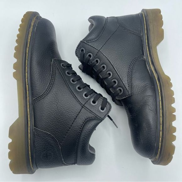 Dr. Martens “Harrisfield” Mid Black Boots main image 5